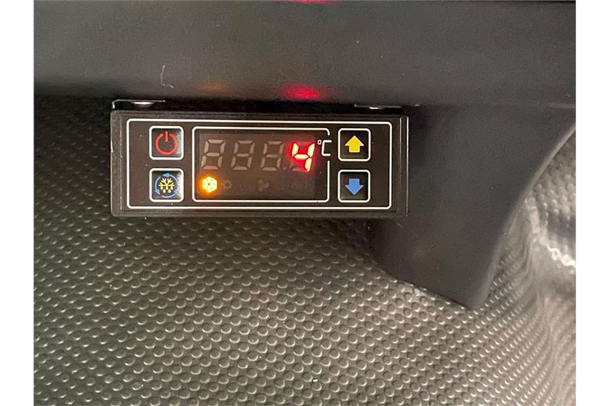 2018 Toyota HIACE LWB KDH201R MY16
