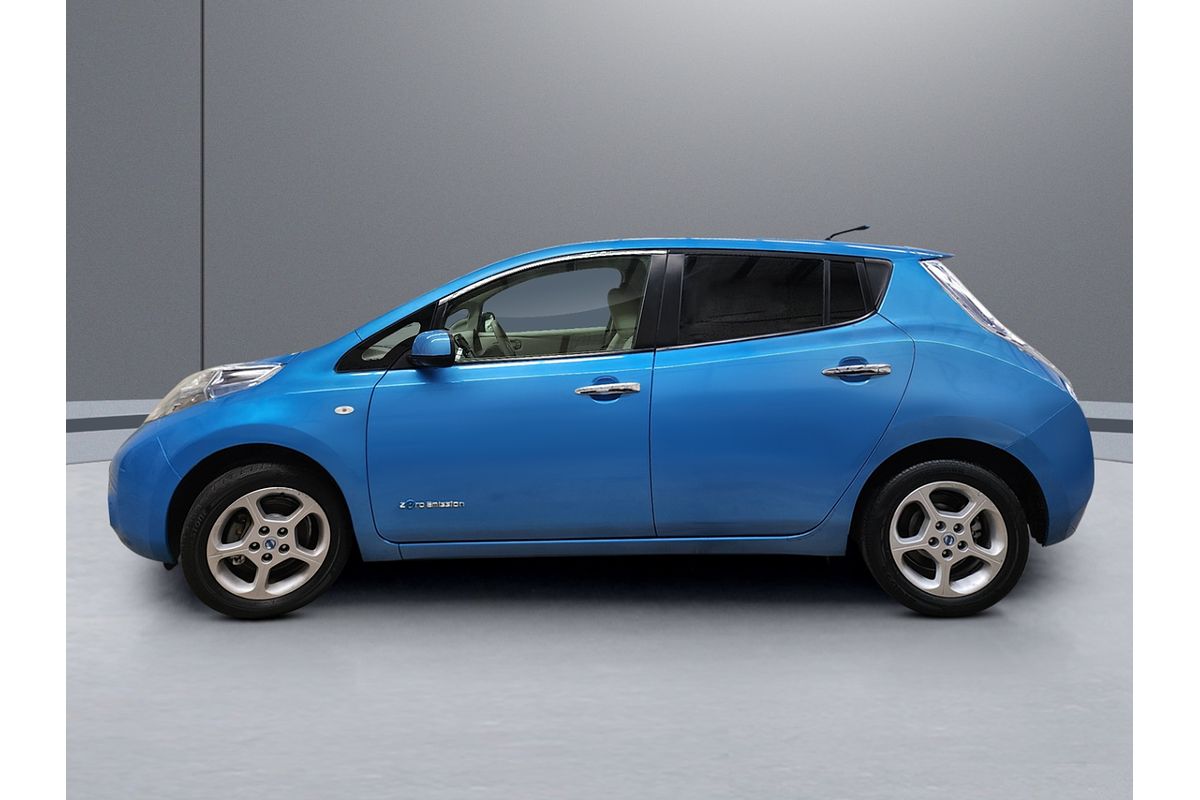 2014 Nissan Leaf  ZE0
