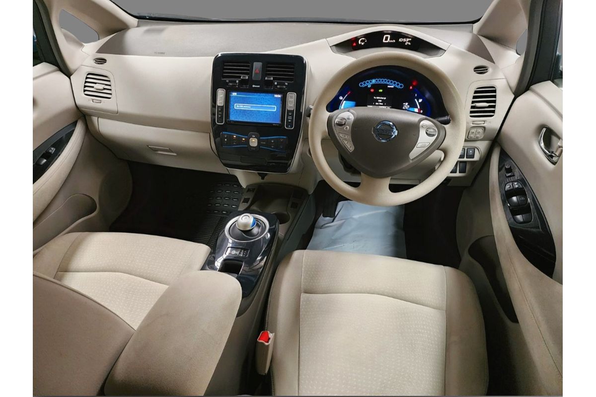 2014 Nissan Leaf  ZE0