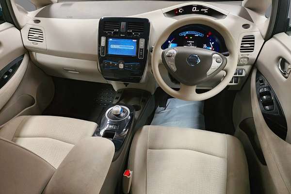 2014 Nissan Leaf  ZE0