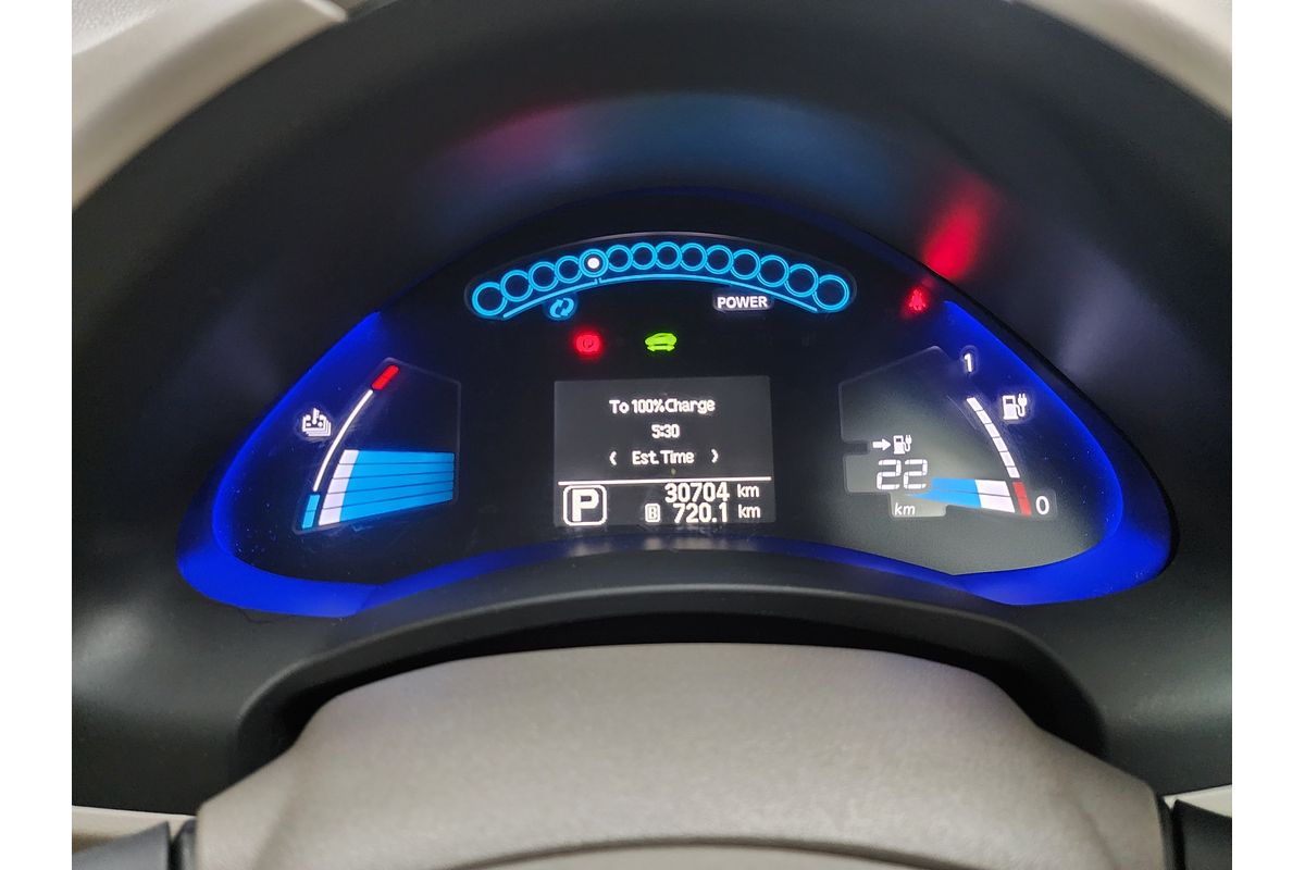 2014 Nissan Leaf  ZE0