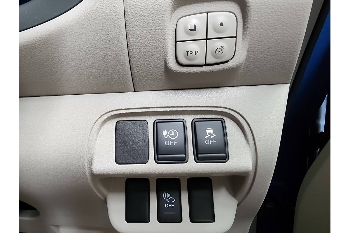 2014 Nissan Leaf  ZE0