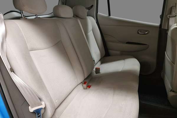 2014 Nissan Leaf  ZE0