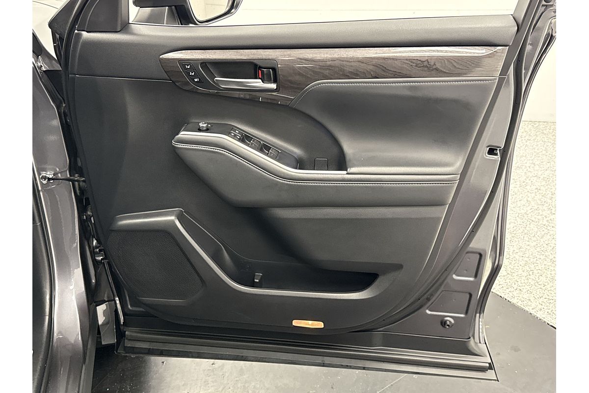 2022 Toyota Kluger Grande AXUH78R