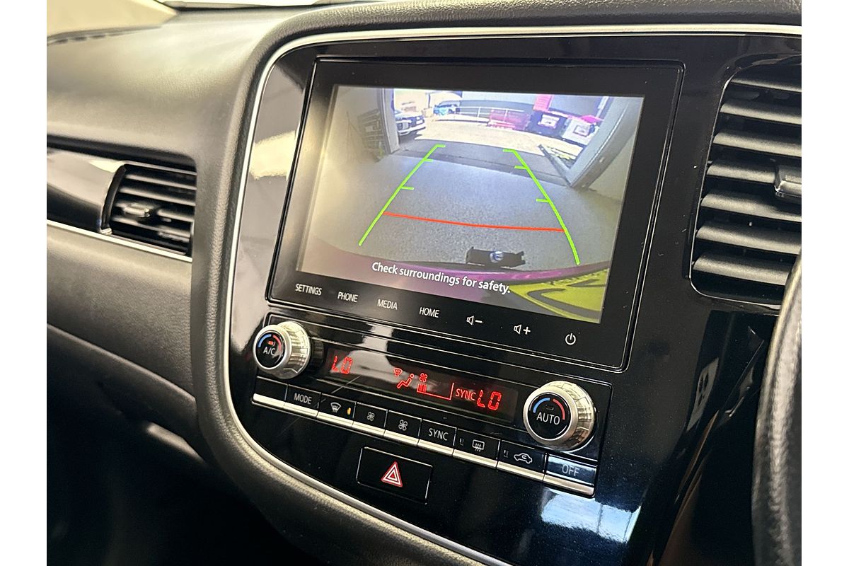 2020 Mitsubishi Outlander LS ZL