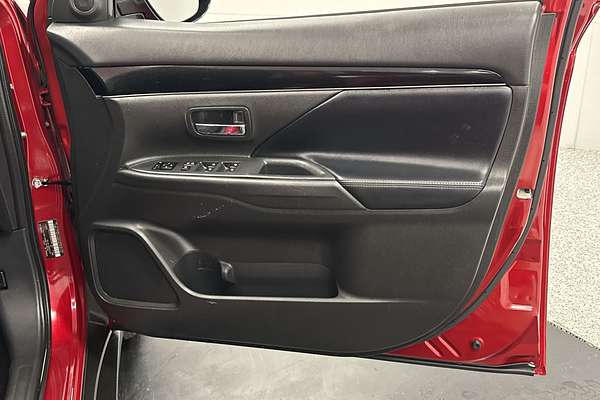 2020 Mitsubishi Outlander LS ZL