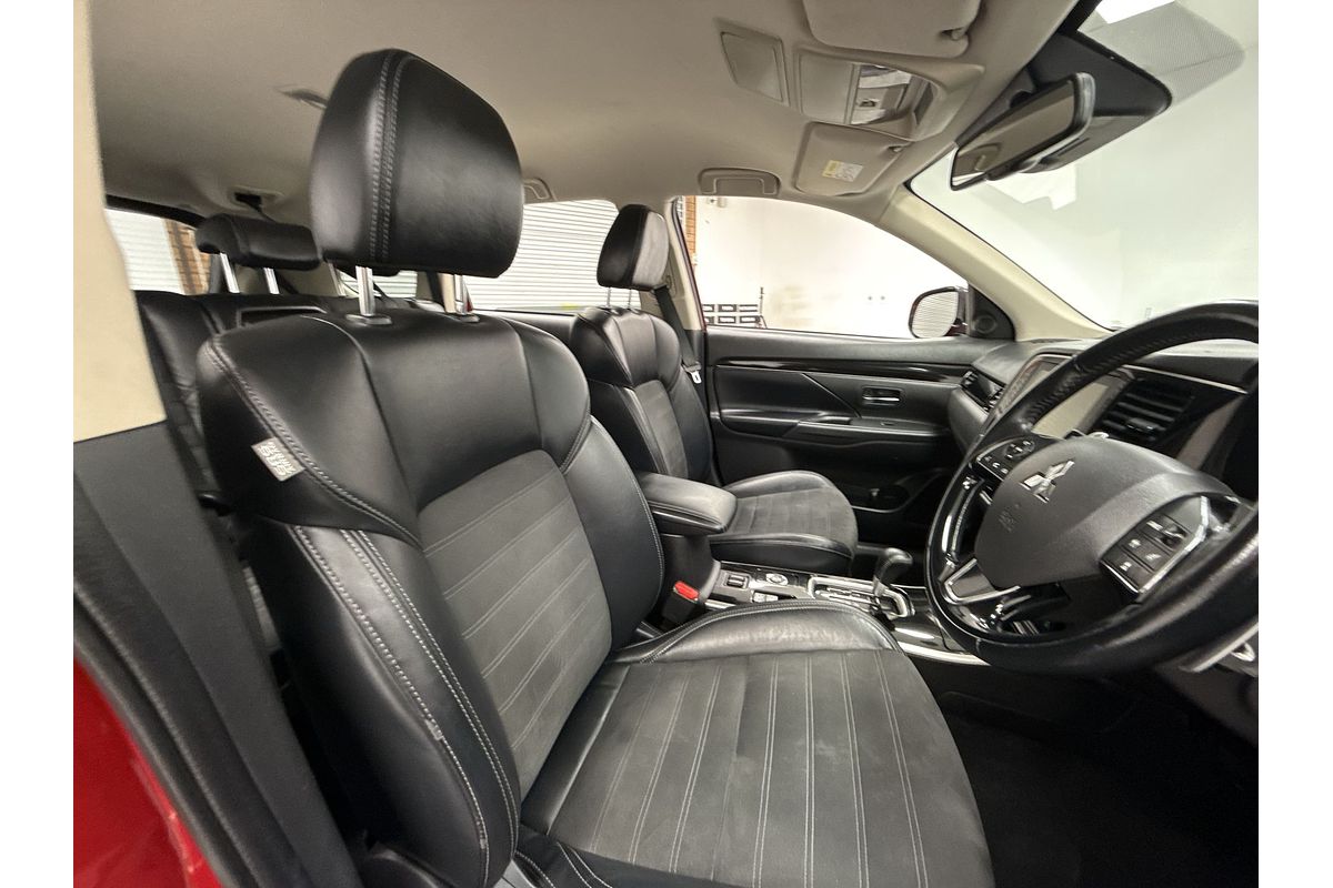 2020 Mitsubishi Outlander LS ZL