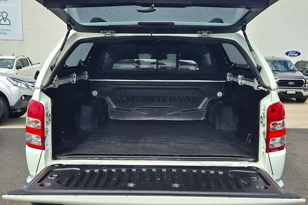 2015 Mitsubishi Triton Exceed MQ 4X4