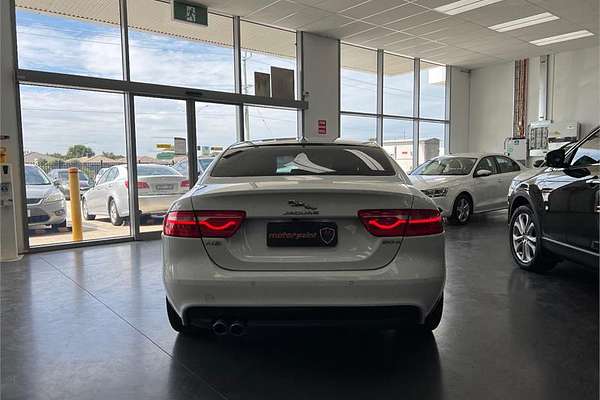 2016 Jaguar XE 20d R-SPORT MY17