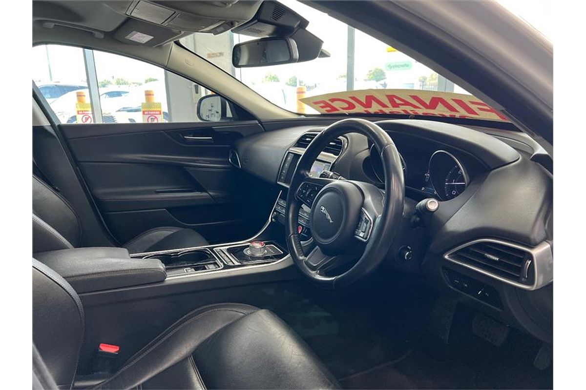 2016 Jaguar XE 20d R-SPORT MY17