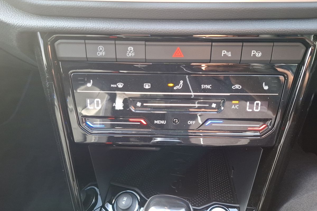 2023 Volkswagen T-Roc R D11
