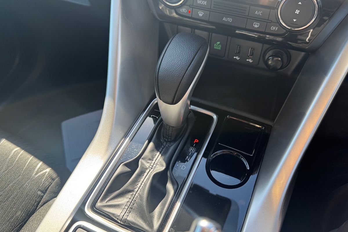 2020 Mitsubishi Eclipse Cross ES YA