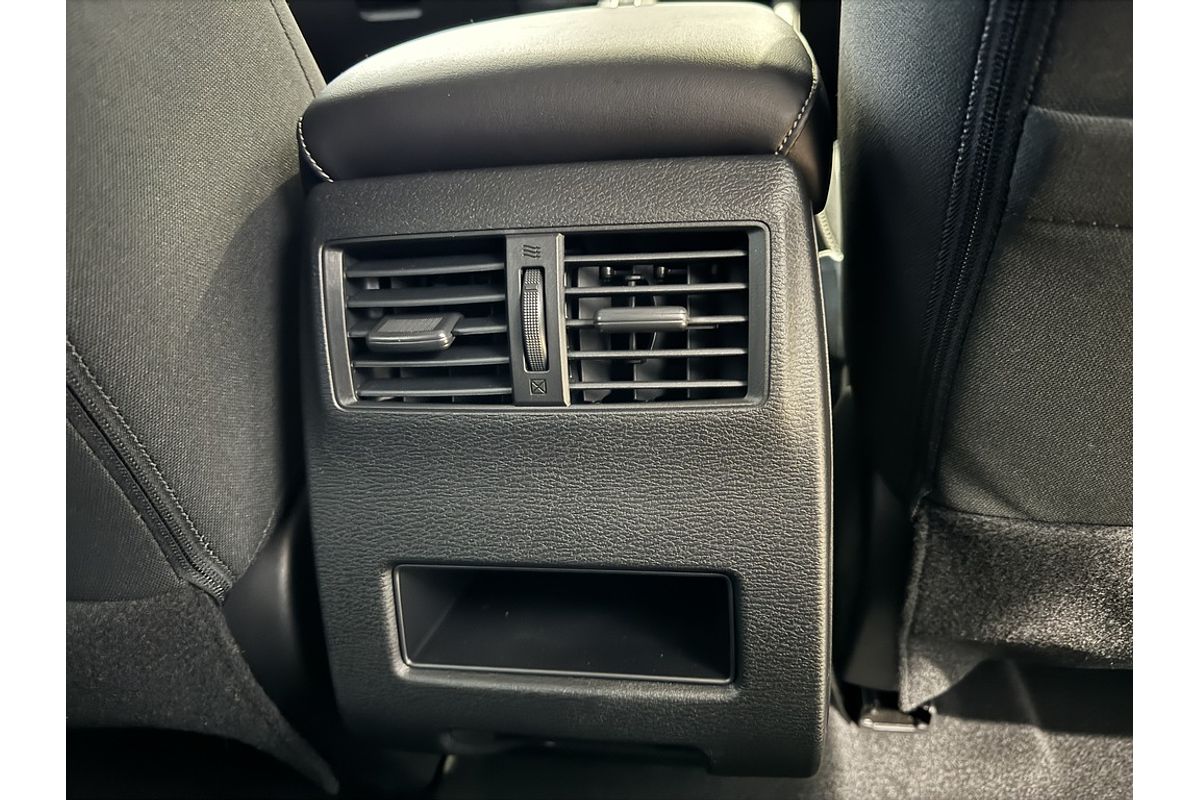 2024 Mitsubishi ZM Outlander LS 2.5L CVT 2WD 7ST