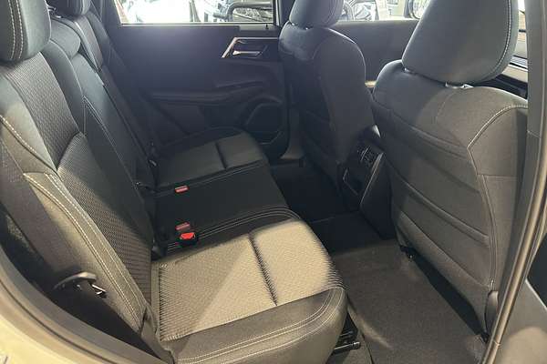 2024 Mitsubishi Outlander LS ZM