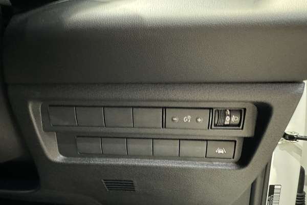 2024 Mitsubishi Outlander LS ZM