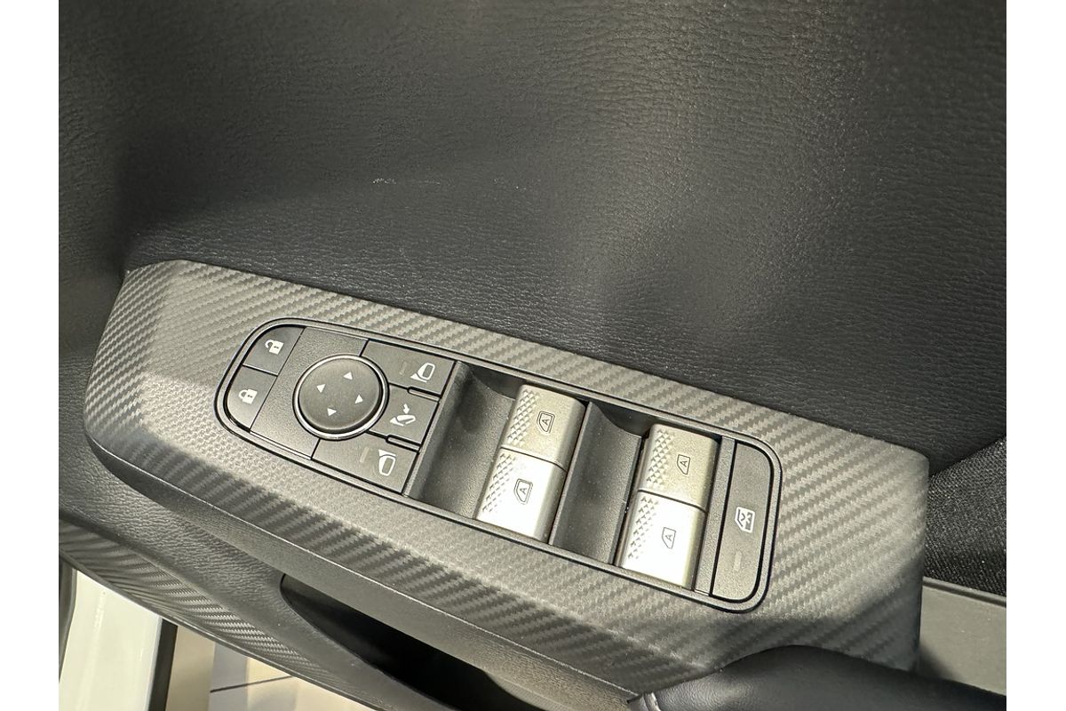 2024 Mitsubishi ZM Outlander LS 2.5L CVT 2WD 7ST