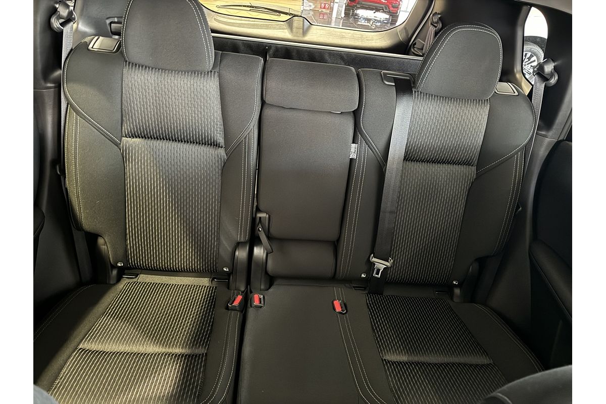 2024 Mitsubishi ZM Outlander LS 2.5L CVT 2WD 7ST