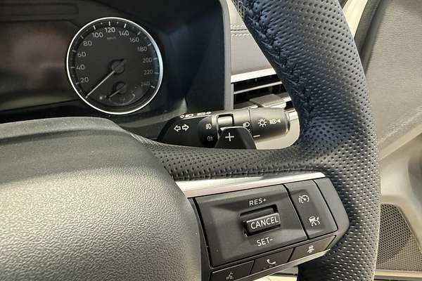 2024 Mitsubishi Outlander LS ZM