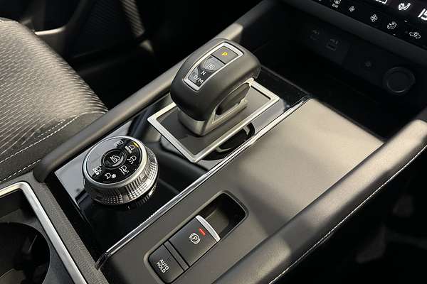 2024 Mitsubishi Outlander LS ZM