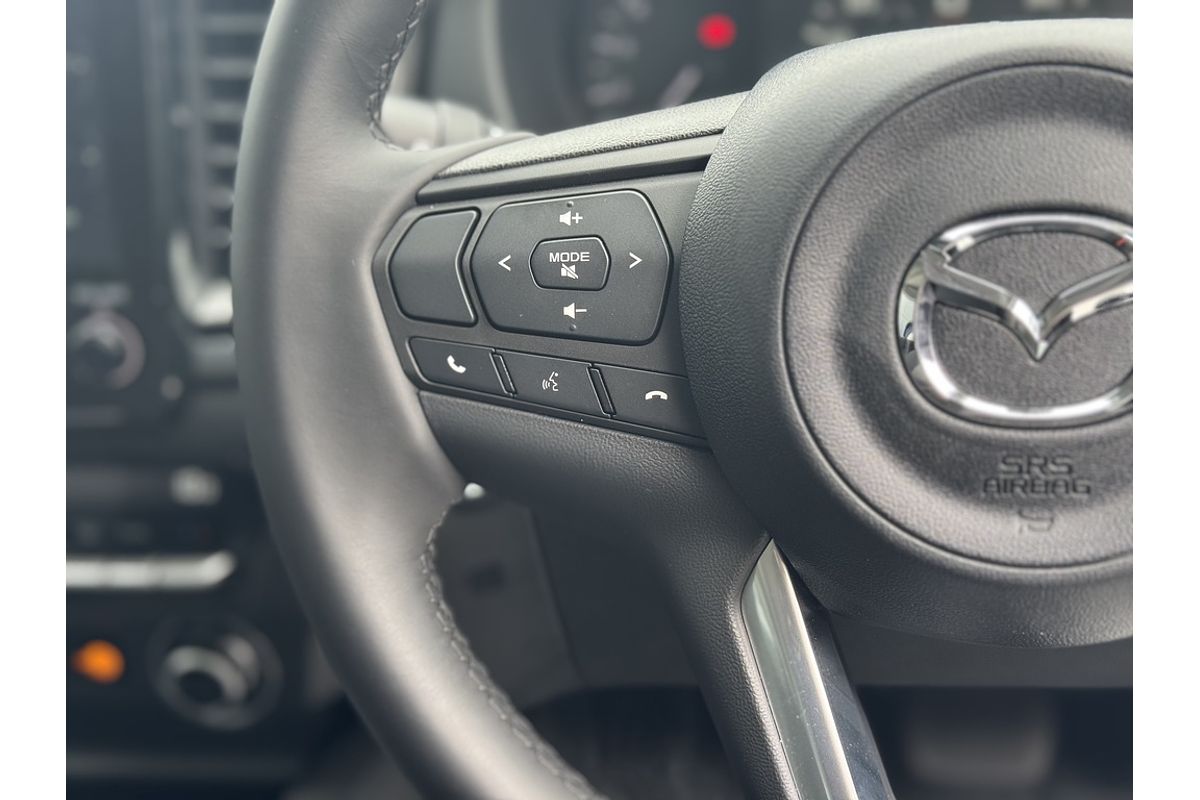 Mazda  G 6AUTO 3.0L DUAL CAB PICKUP XTR 4X4