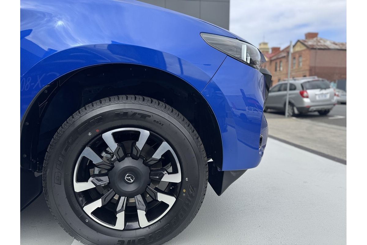 Mazda  G 6AUTO 3.0L DUAL CAB PICKUP XTR 4X4