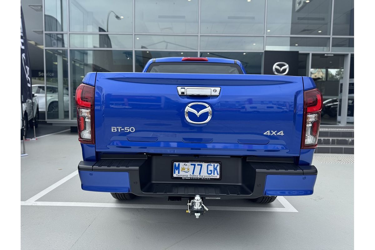 Mazda  G 6AUTO 3.0L DUAL CAB PICKUP XTR 4X4