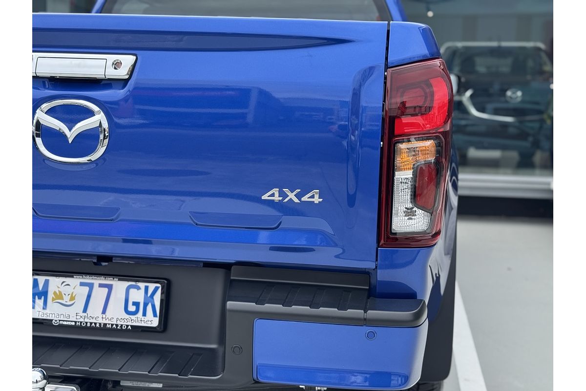 Mazda  G 6AUTO 3.0L DUAL CAB PICKUP XTR 4X4