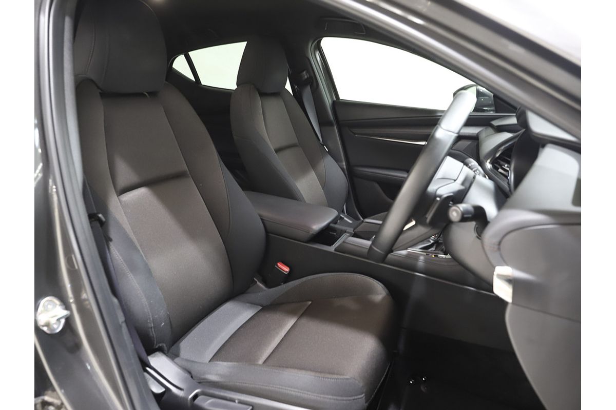 MAZDA3 N 6AUTO HATCH G20 EVOLVE