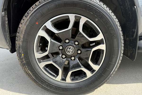 2020 Toyota Hilux SR5 GUN126R 4X4