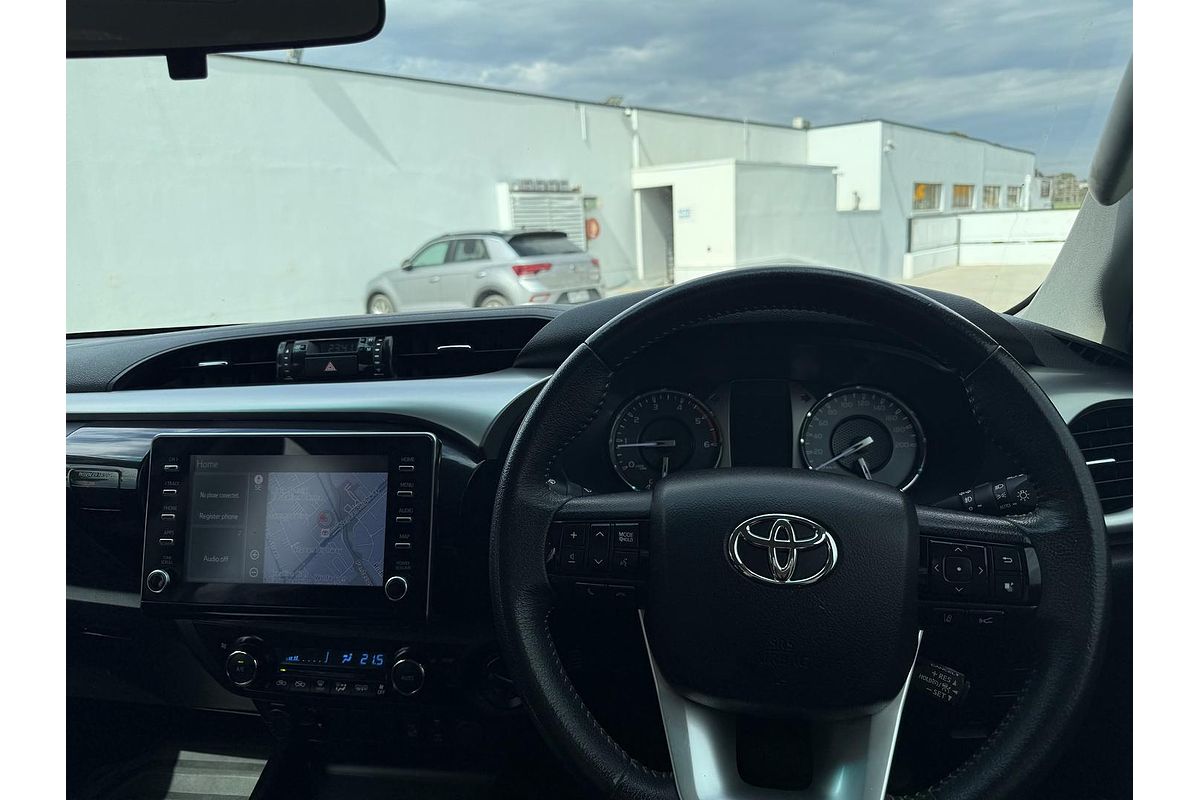 2020 Toyota Hilux SR5 GUN126R 4X4