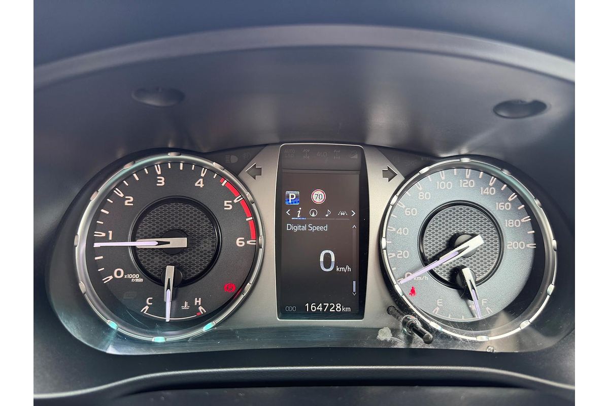 2020 Toyota Hilux SR5 GUN126R 4X4
