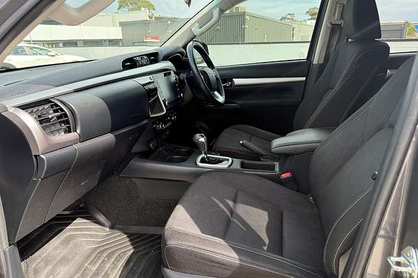 2020 Toyota Hilux SR5 GUN126R 4X4