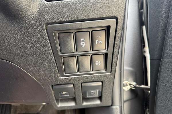 2020 Toyota Hilux SR5 GUN126R 4X4