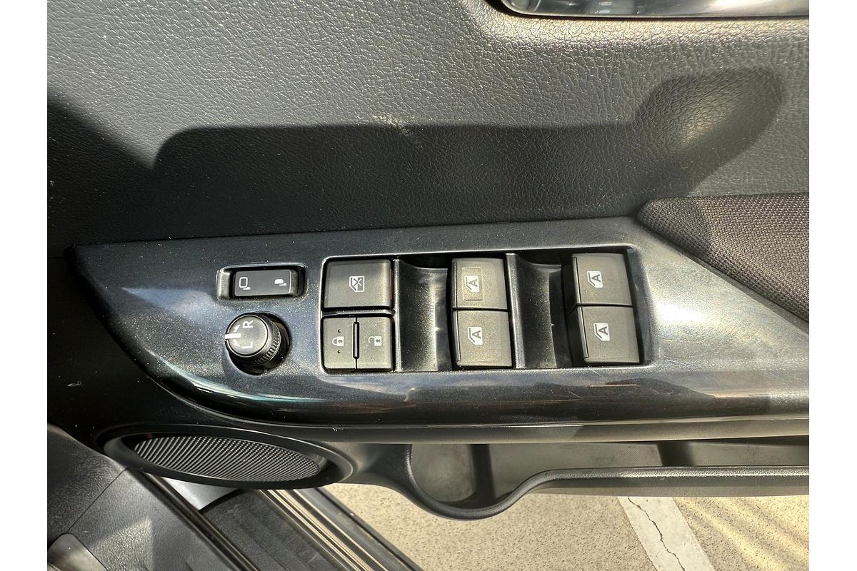2020 Toyota Hilux SR5 GUN126R 4X4