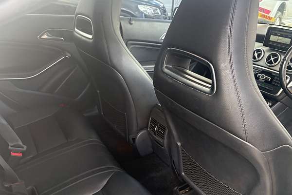 2014 Mercedes-Benz CLA200 117