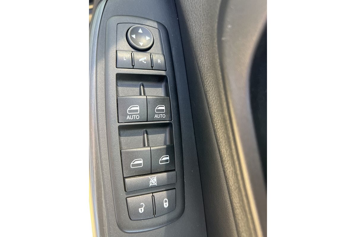 2015 Jeep Cherokee Limited (4x4) KL MY15