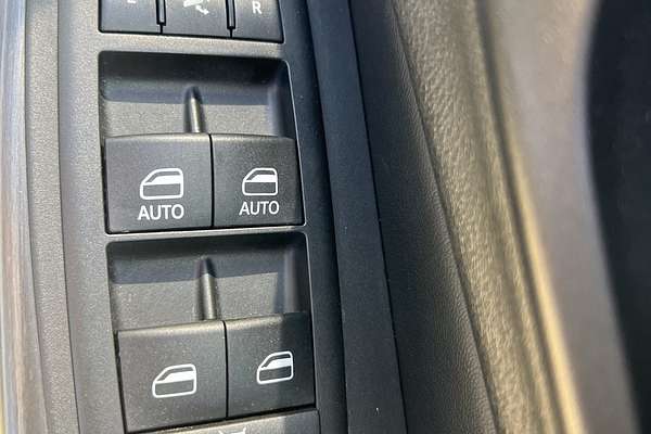 2015 Jeep Cherokee Limited (4x4) KL MY15