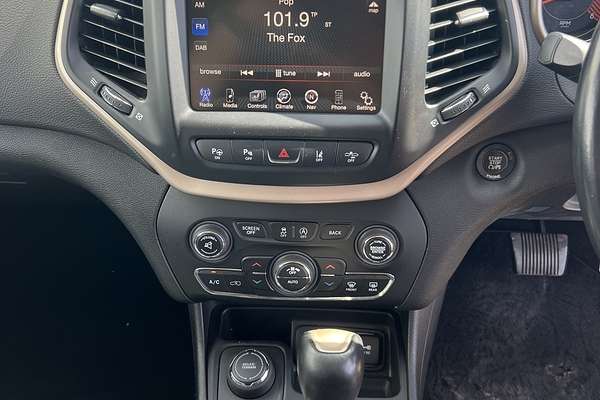 2015 Jeep Cherokee Limited (4x4) KL MY15