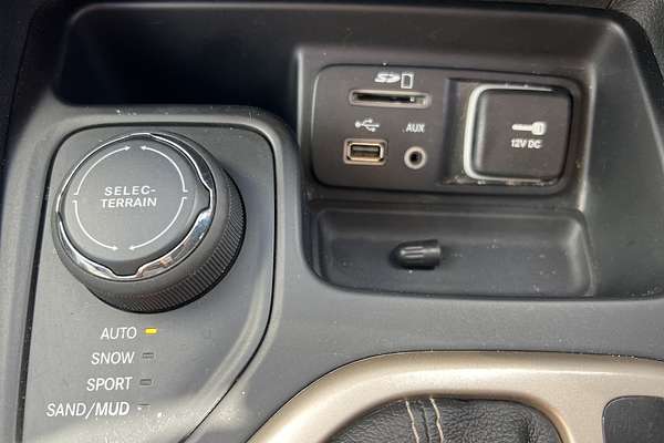2015 Jeep Cherokee Limited (4x4) KL MY15