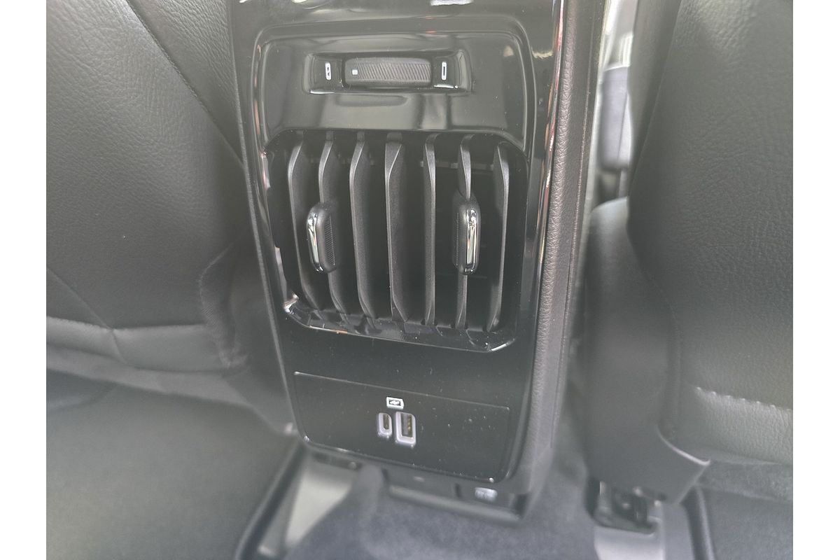 2023 Jeep Compass S-Limited M6