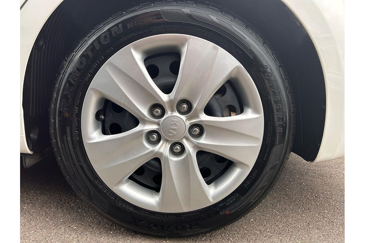 2017 Kia Cerato S YD