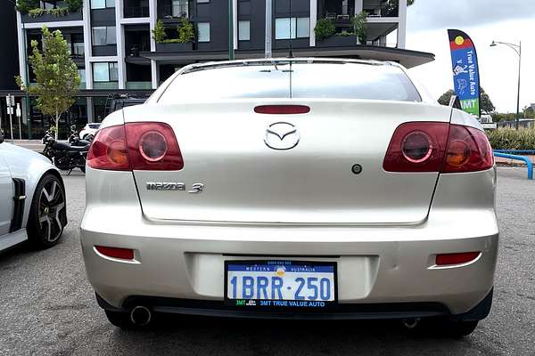 2004 Mazda 3 Maxx BK Series 1