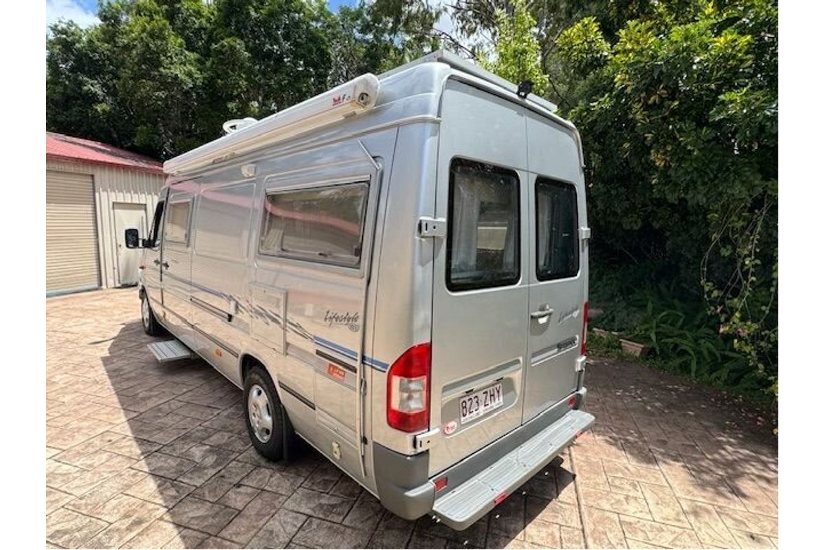 2005 Mercedes-Benz Sprinter 313CDI LWB Rear Wheel Drive