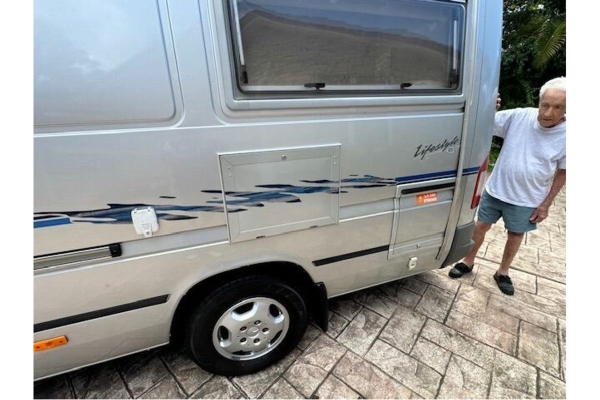 2005 Mercedes-Benz Sprinter 313CDI LWB Rear Wheel Drive