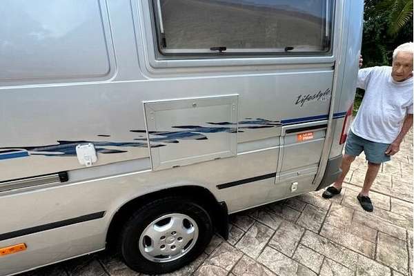 2005 Mercedes-Benz Sprinter 313CDI LWB Rear Wheel Drive