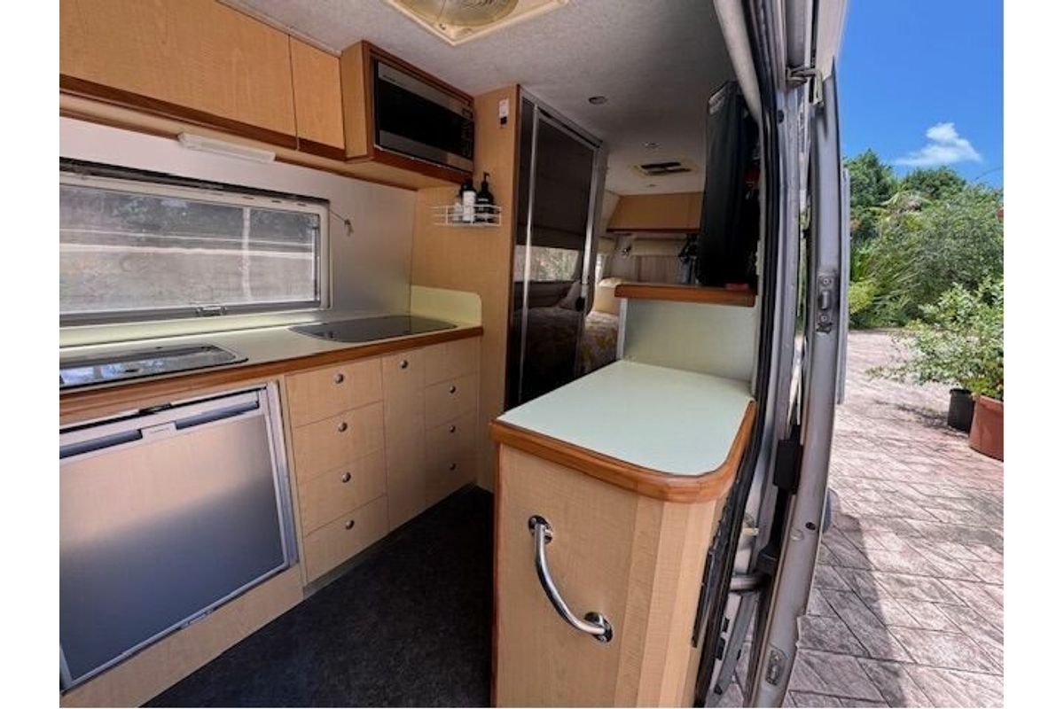 2005 Mercedes-Benz Sprinter 313CDI LWB Rear Wheel Drive
