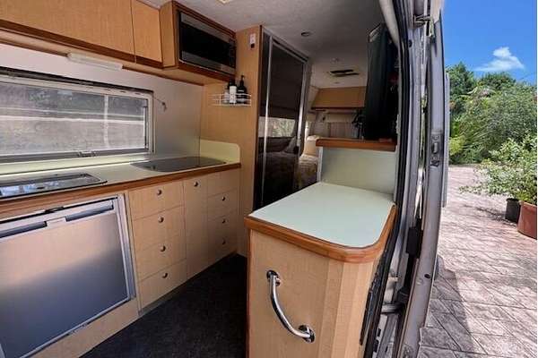 2005 Mercedes-Benz Sprinter 313CDI LWB Rear Wheel Drive