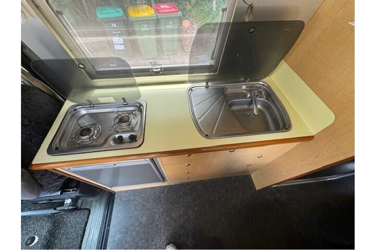 2005 Mercedes-Benz Sprinter 313CDI LWB Rear Wheel Drive