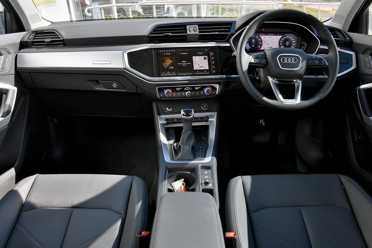 2024 Audi Q3 35 TFSI F3
