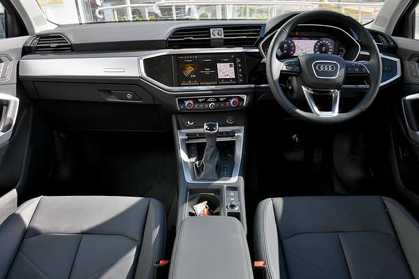 2024 Audi Q3 35 TFSI F3
